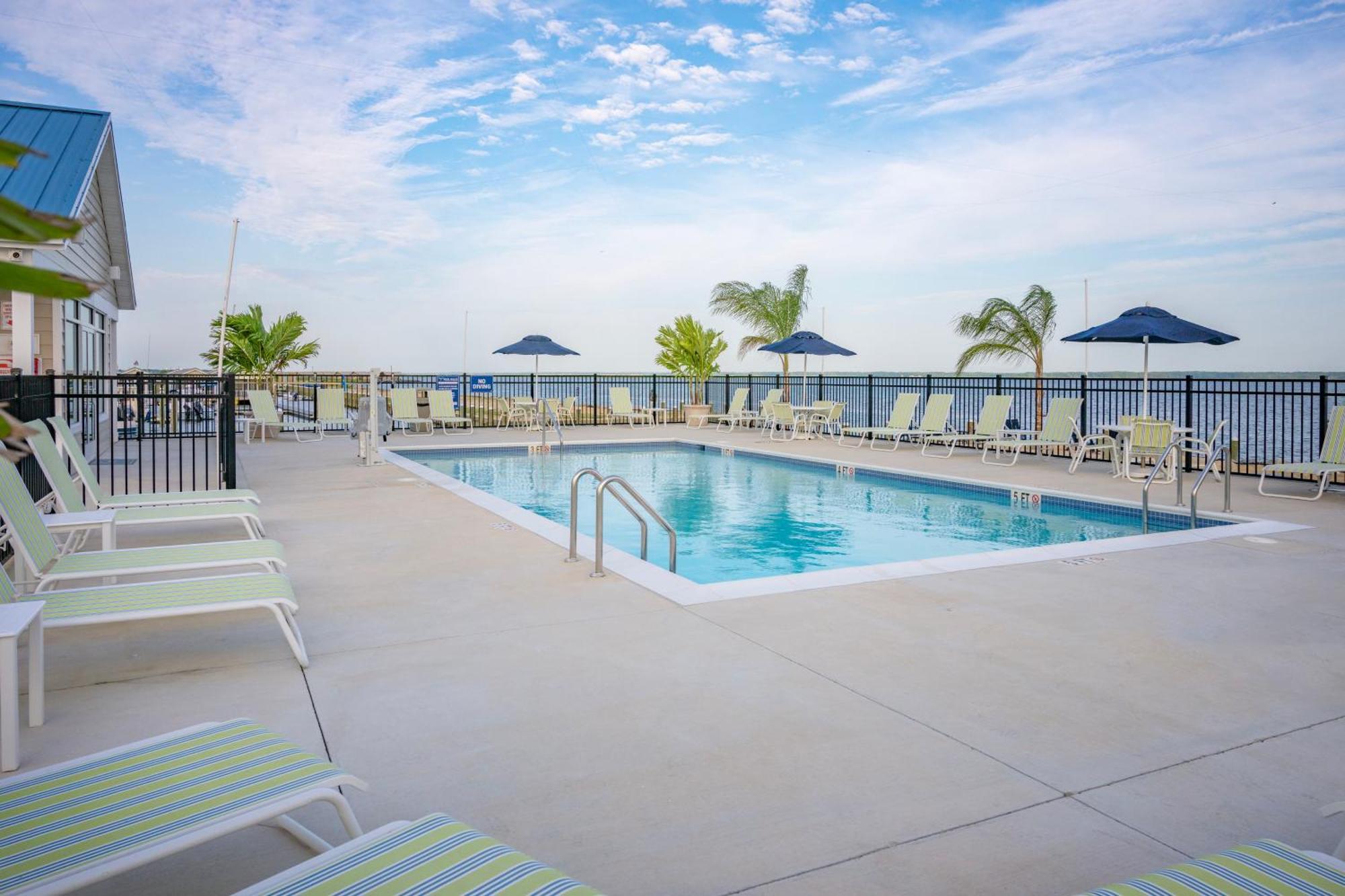 Blufin Bungalows & Marina Chincoteague Exterior foto