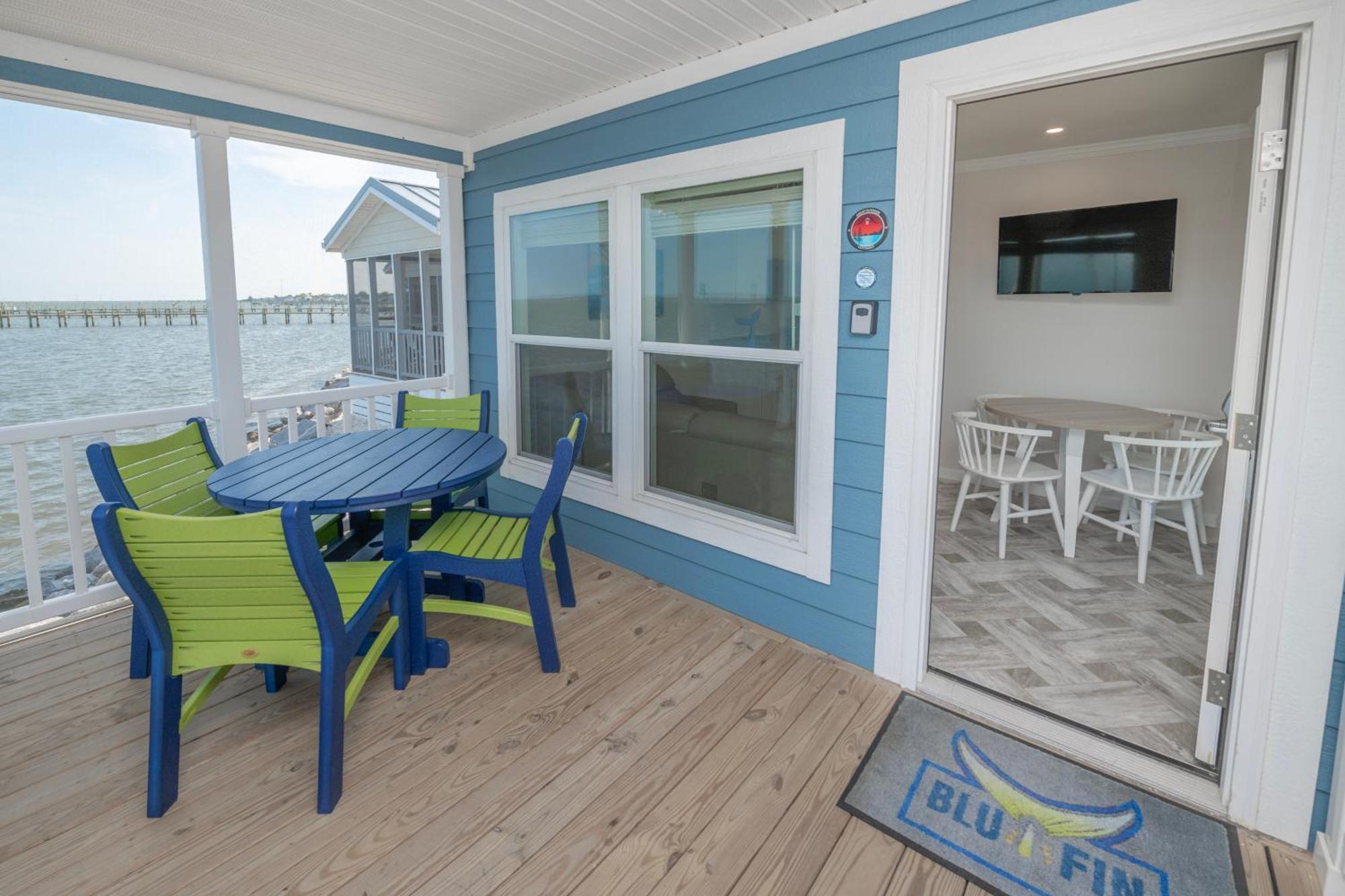Blufin Bungalows & Marina Chincoteague Habitación foto