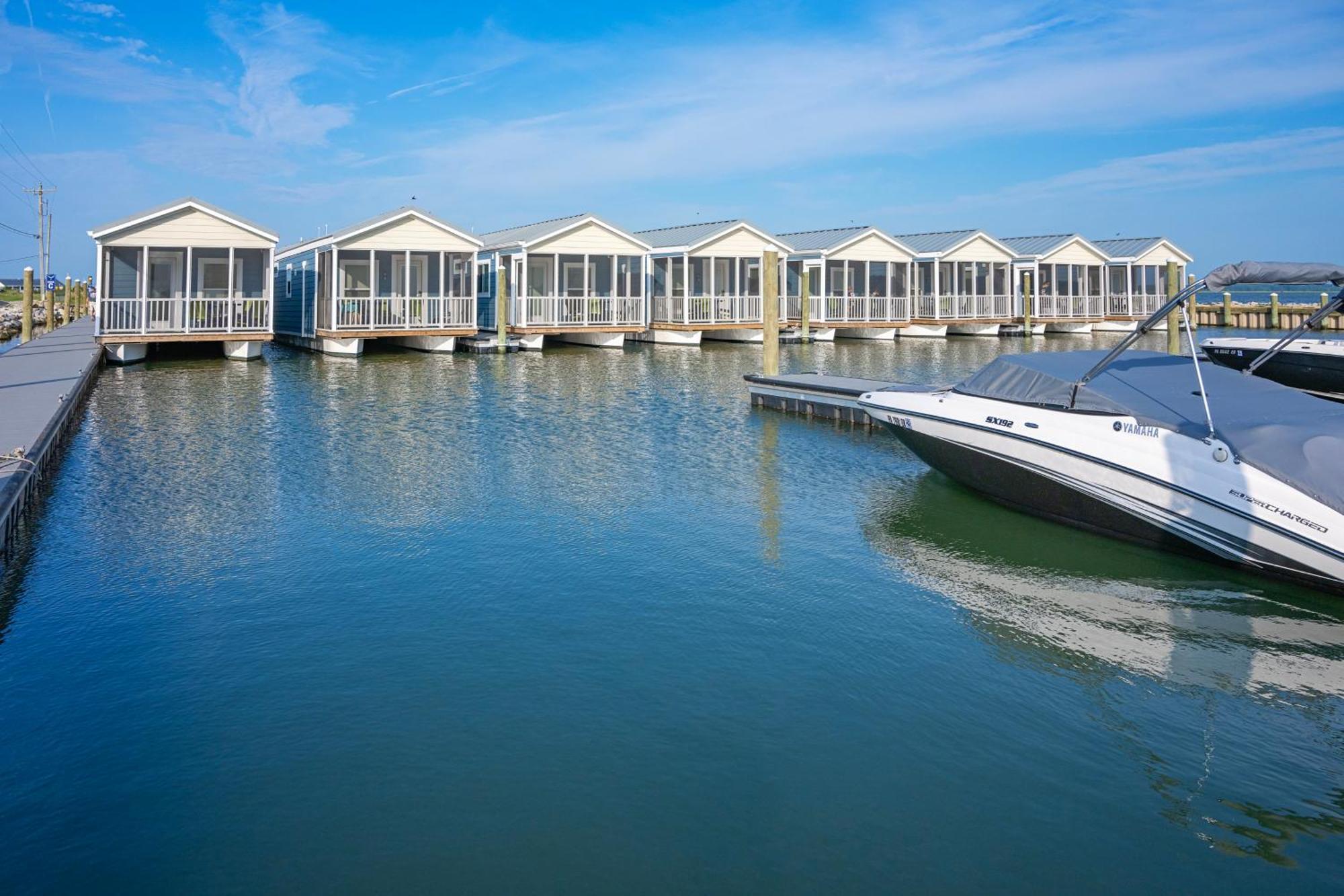 Blufin Bungalows & Marina Chincoteague Habitación foto